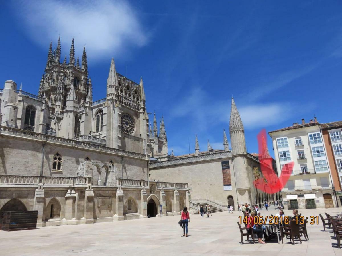 Vut Plaza De La Catedral Apartment Burgos Bagian luar foto